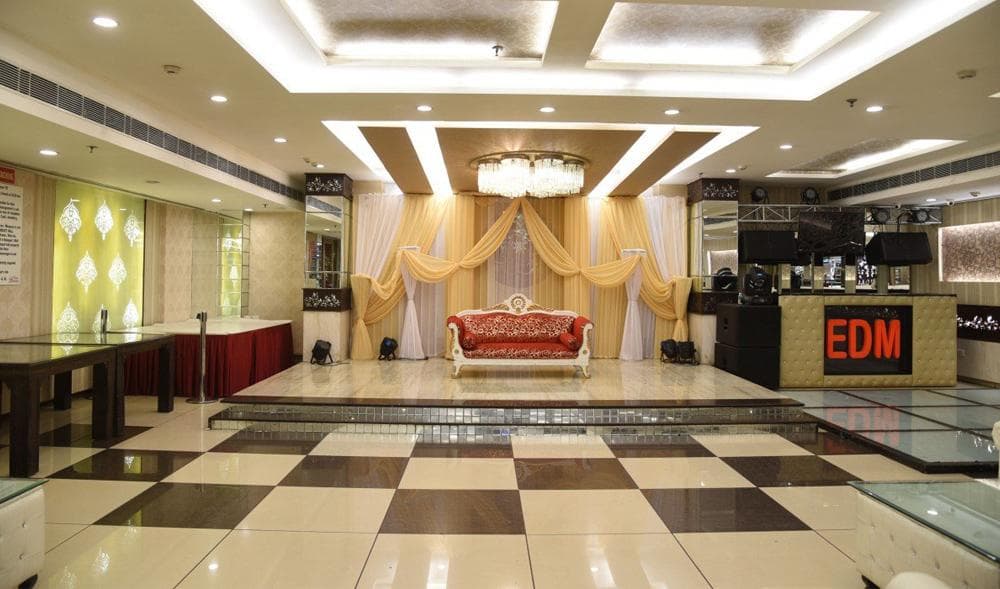 Dee Pearls Banquets - Image 1