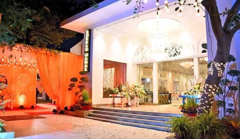 The Executive Club Resort - Image 3
