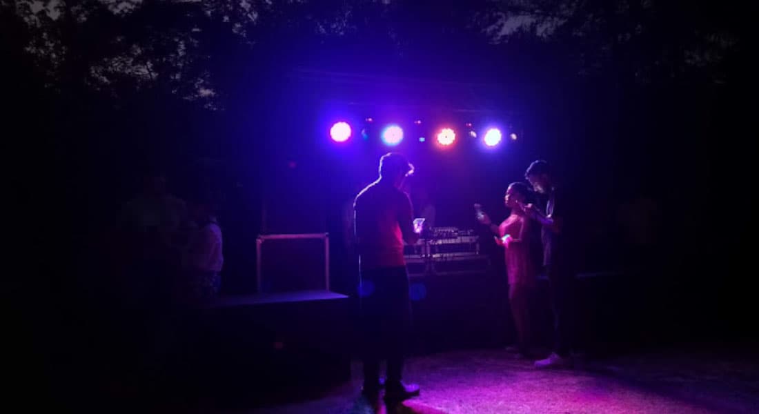 venue-img