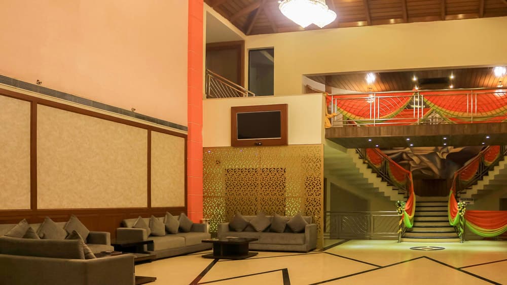 Dee Marks Hotel & Resorts - Image 2