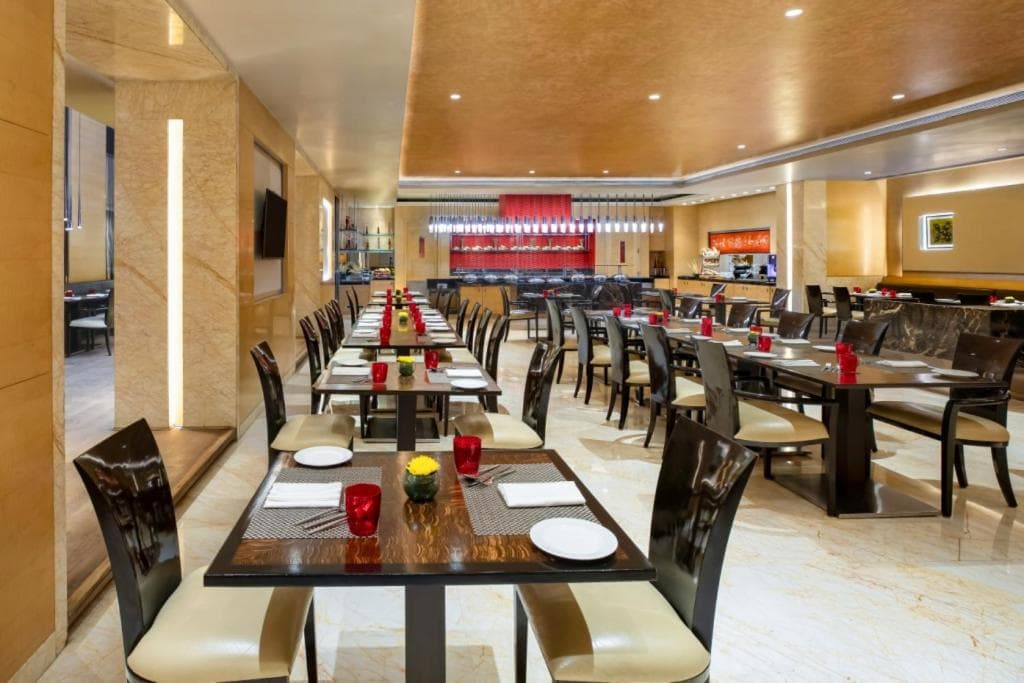 Radisson Blu Marina - Image 3