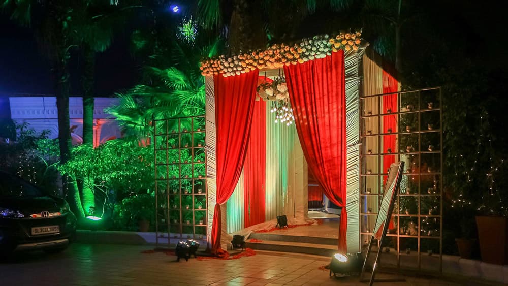 Dee Marks Hotel & Resorts - Image 1
