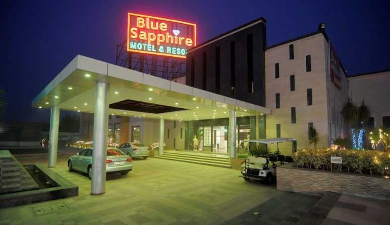 Blue Sapphire Motel & Resort - Image 1