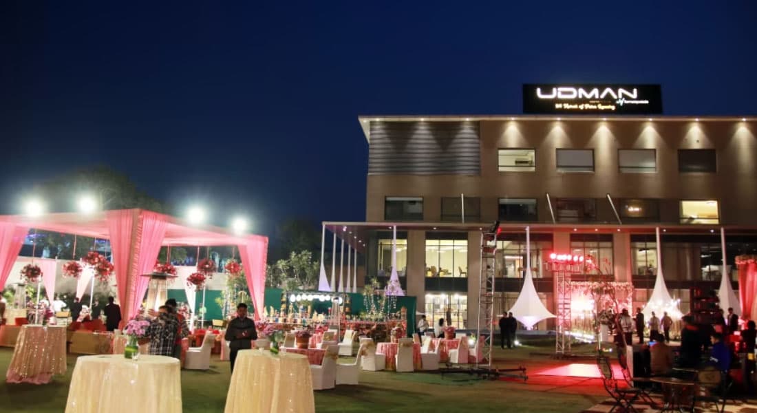 venue-img