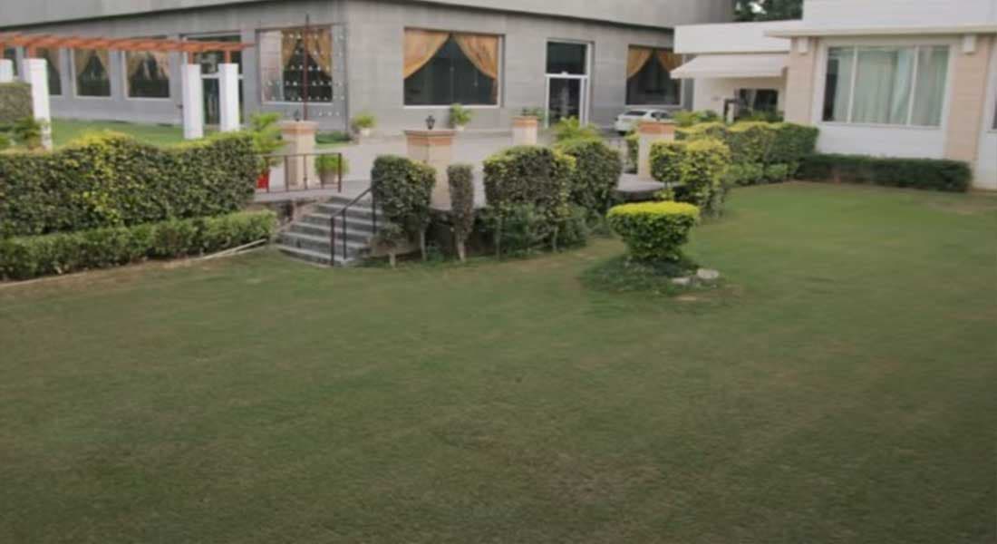 Opulent Hotel By Fnp Gardens - Image 3