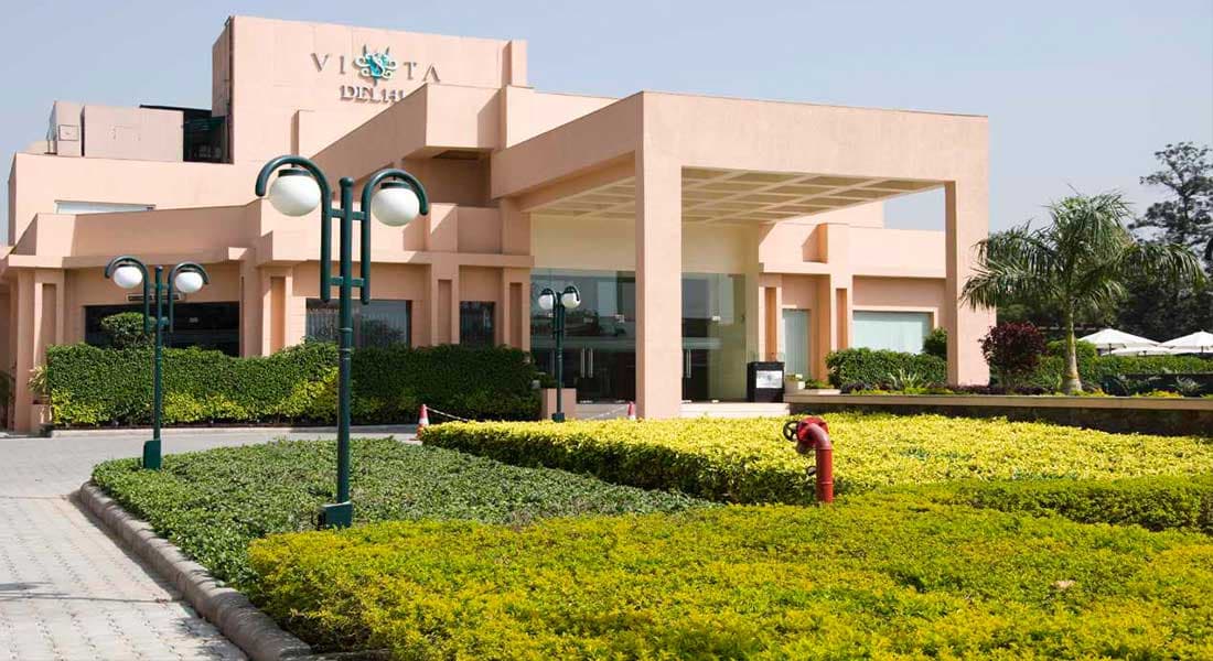 Hotel Vista Delhi - Image 1