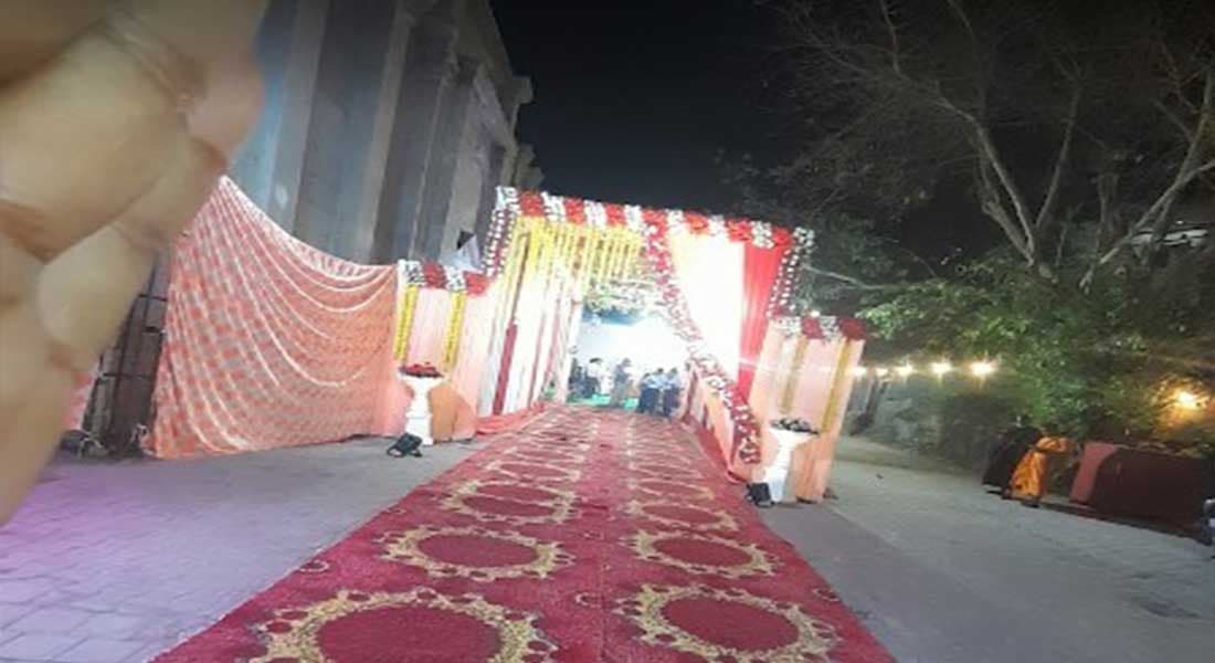 Saket Banquet - Image 1