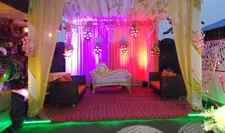 venue-img