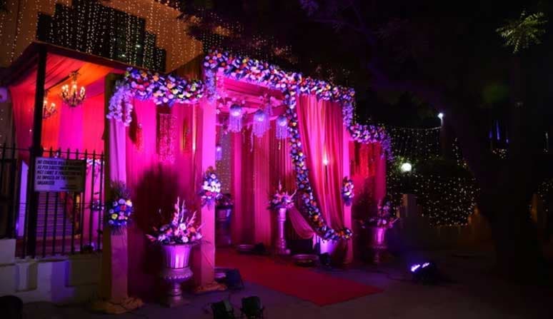 venue-img