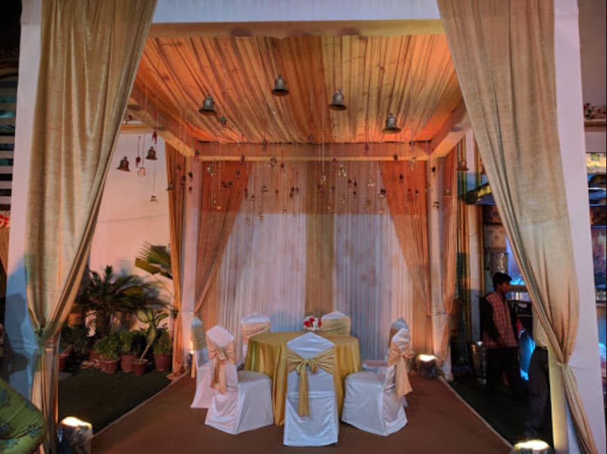 venue-img