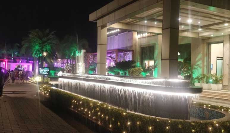 venue-img