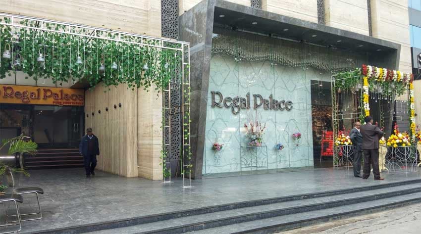 venue-img