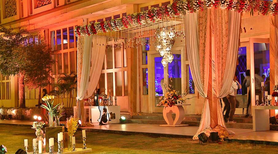 venue-img
