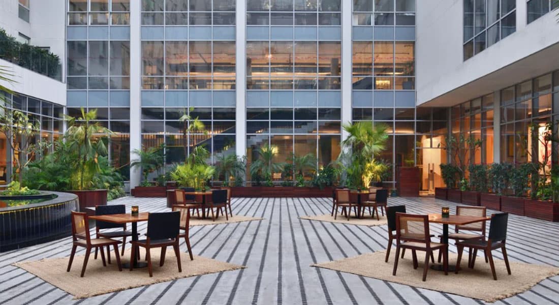 venue-img