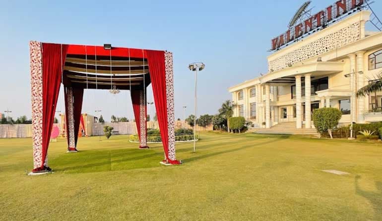 Valentine Resort and Motel - Image 2