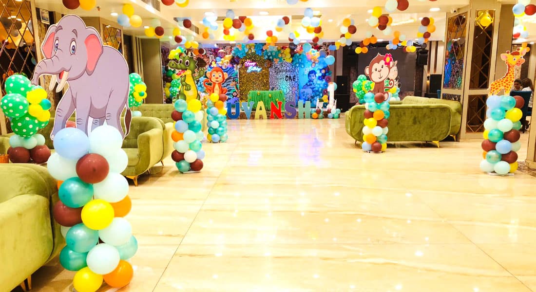 venue-img