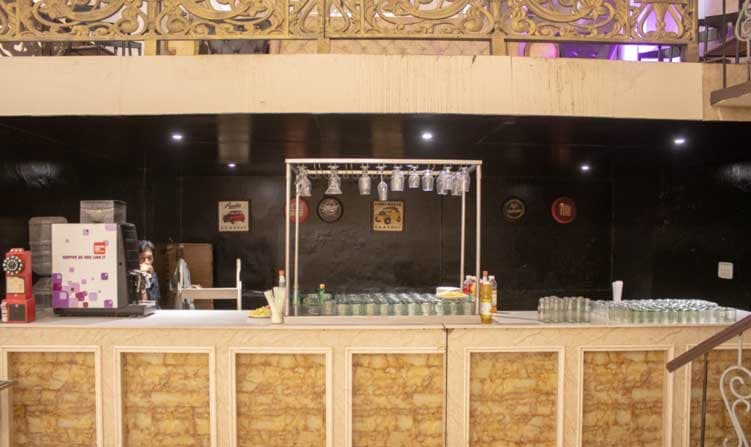 venue-img