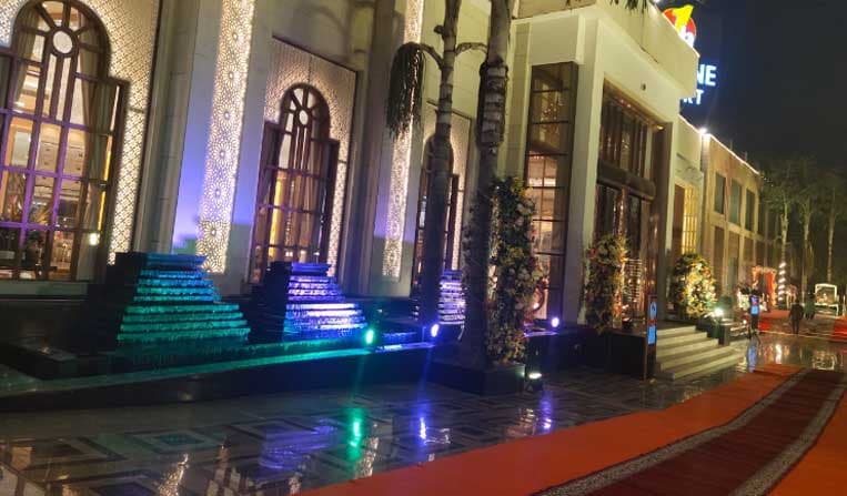 venue-img