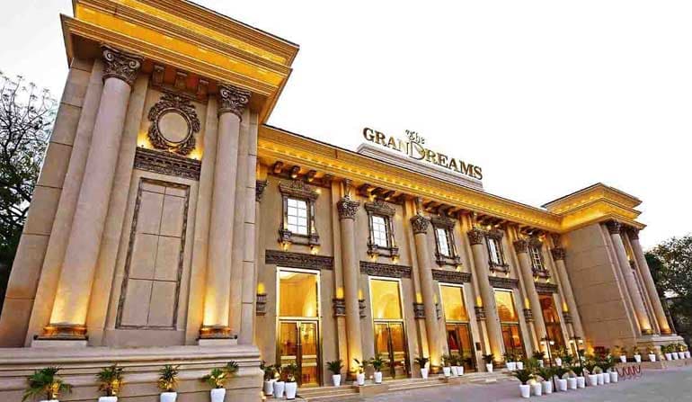 venue-img