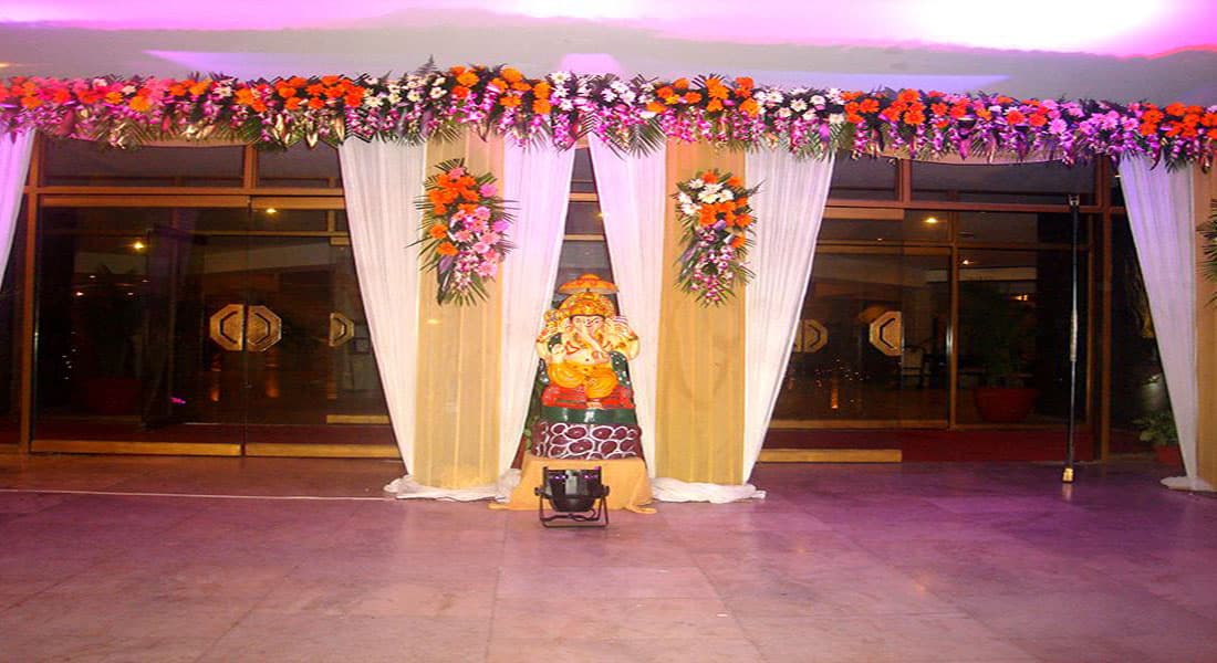 Rajhans Hotel - Image 2
