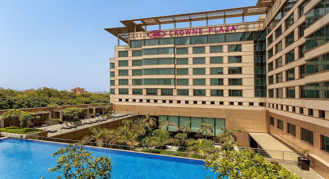 Crowne Plaza - Image 2