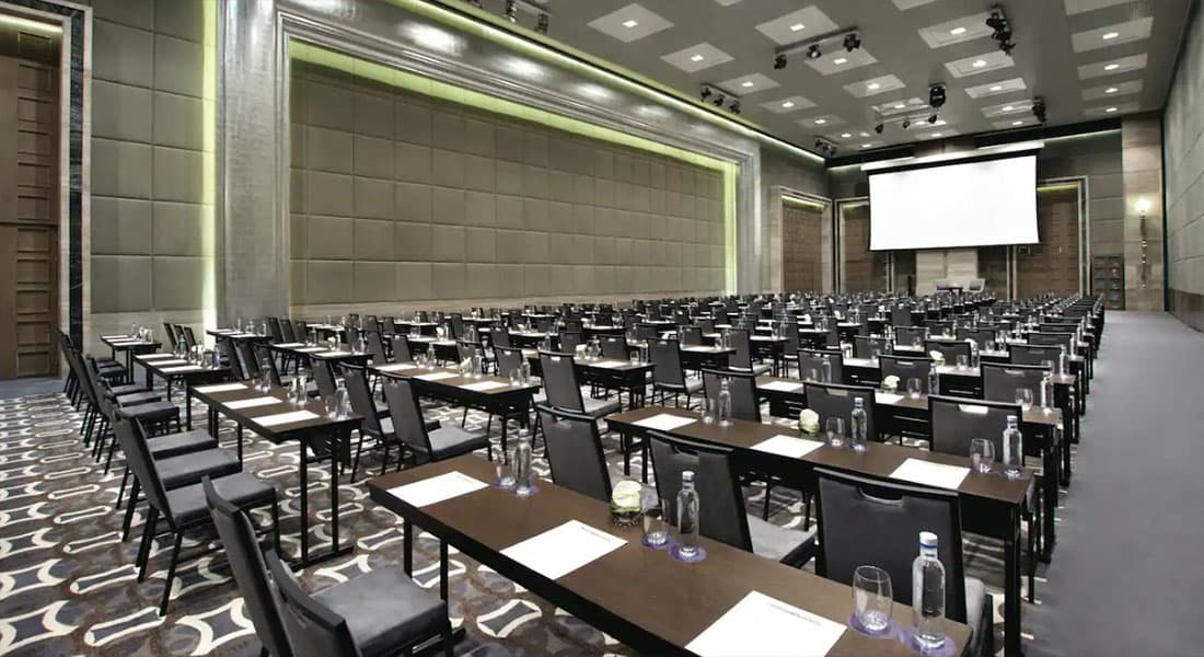 venue-img
