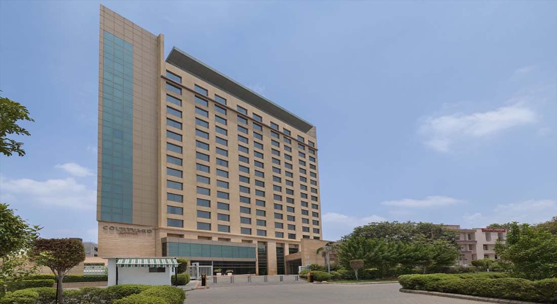 Courtyard by Marriott Gurugram Downtown - Image 1