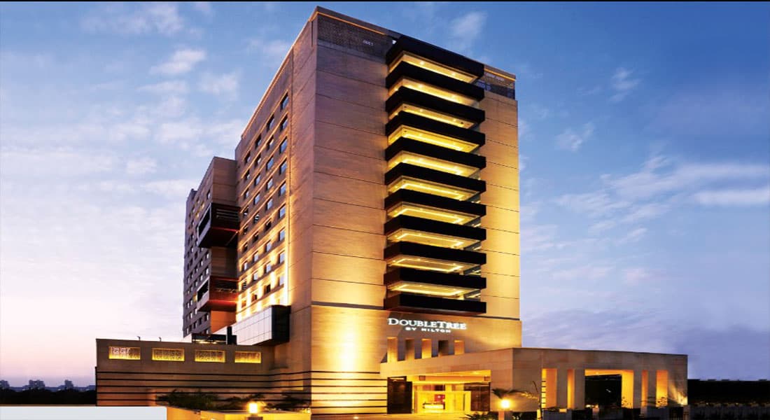 DoubleTree by Hilton Hotel - Image 1