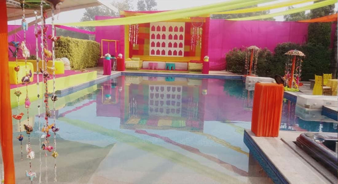 venue-img