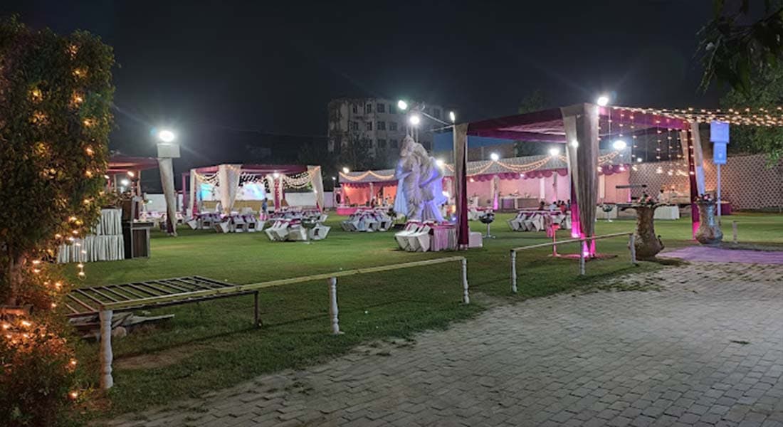 Raj Mahal Garden - Image 3