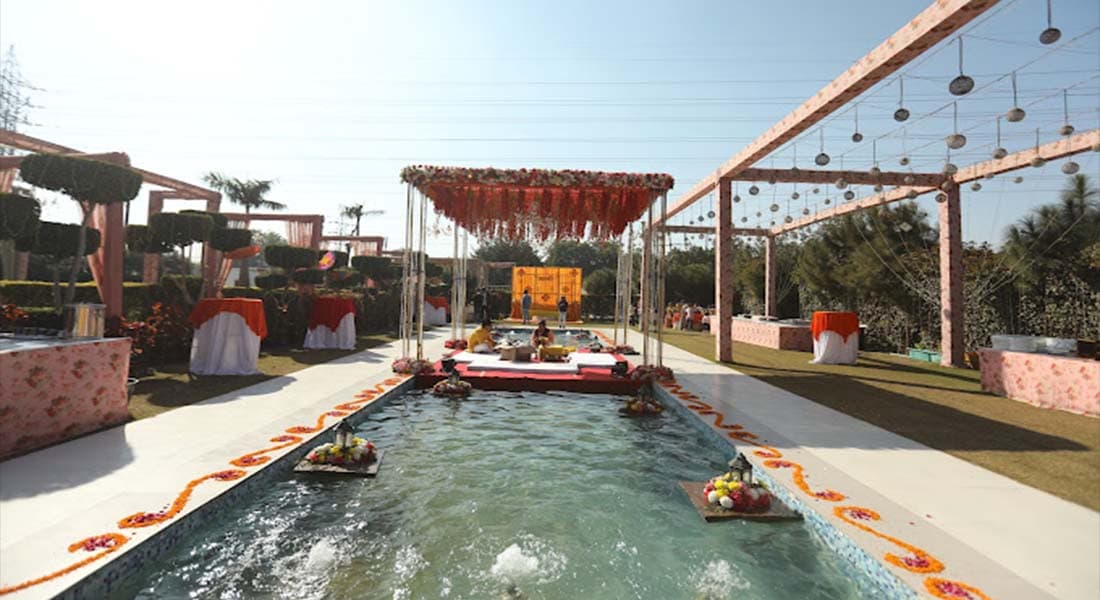 venue-img