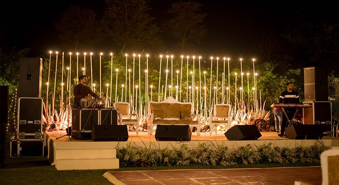 venue-img