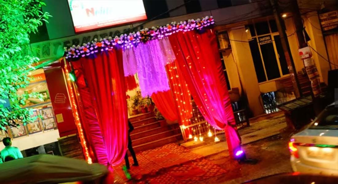 venue-img
