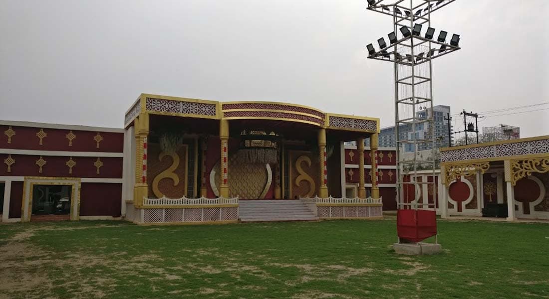 Bling Palace - Image 1