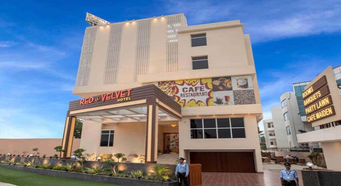 Red K Velvet Hotel - Image 1