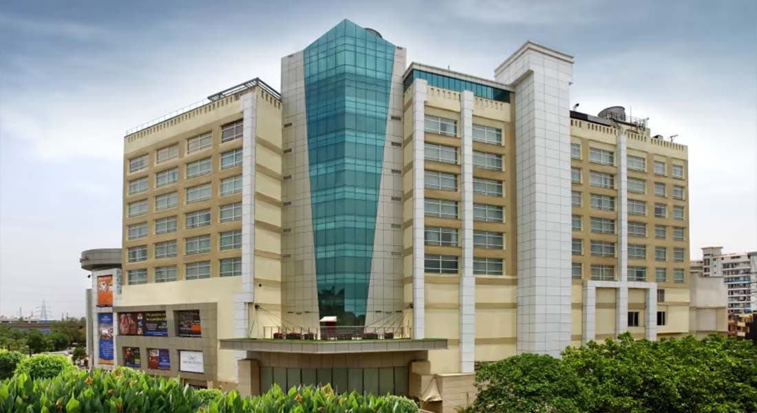 Mahagun Sarovar Portico Suites - Image 1