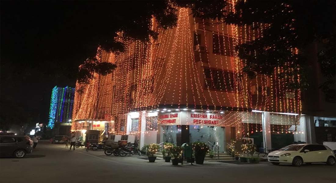 Hotel Krishna Sagar - Image 1
