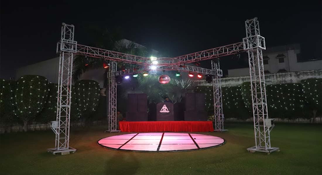 venue-img