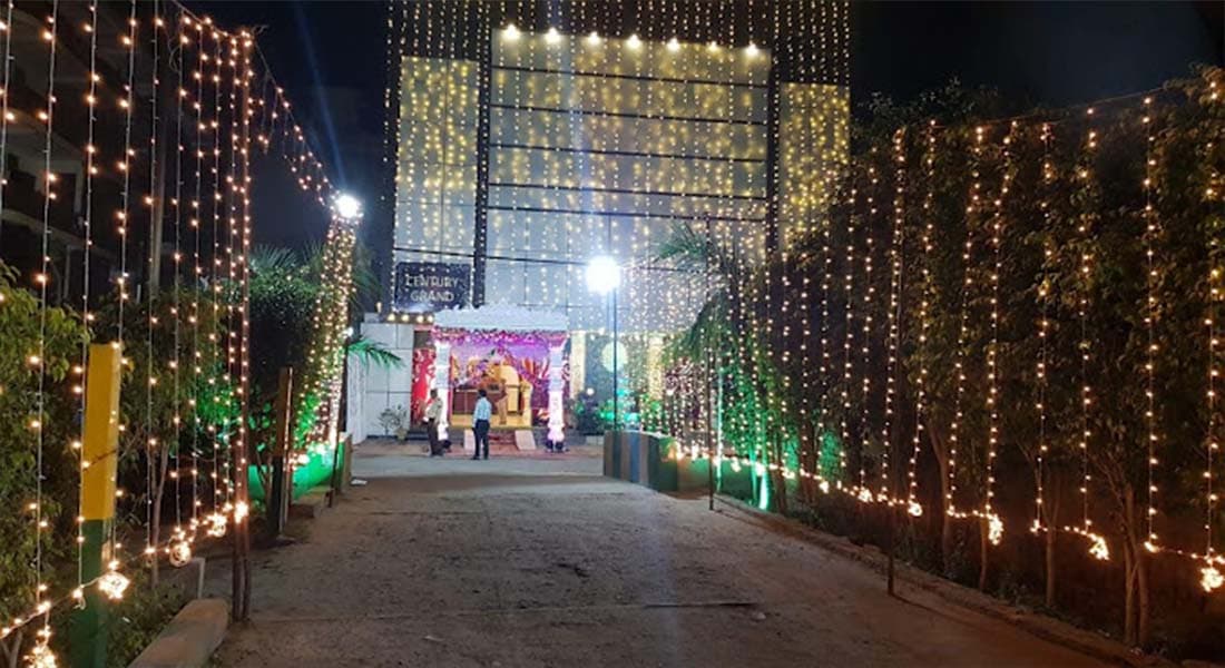 venue-img