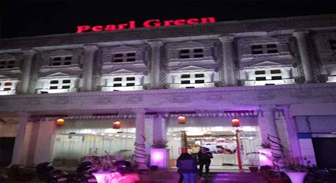 Pearl Green Banquet - Image 1