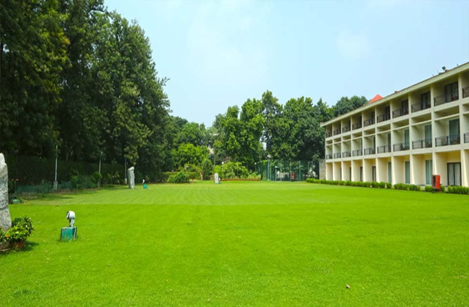 venue-img