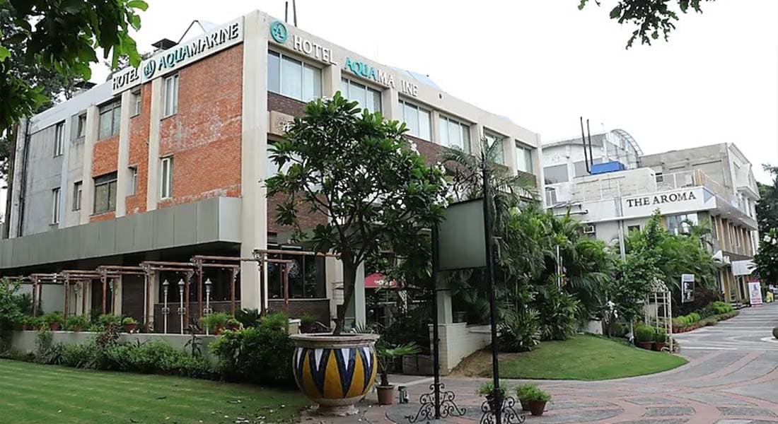 venue-img