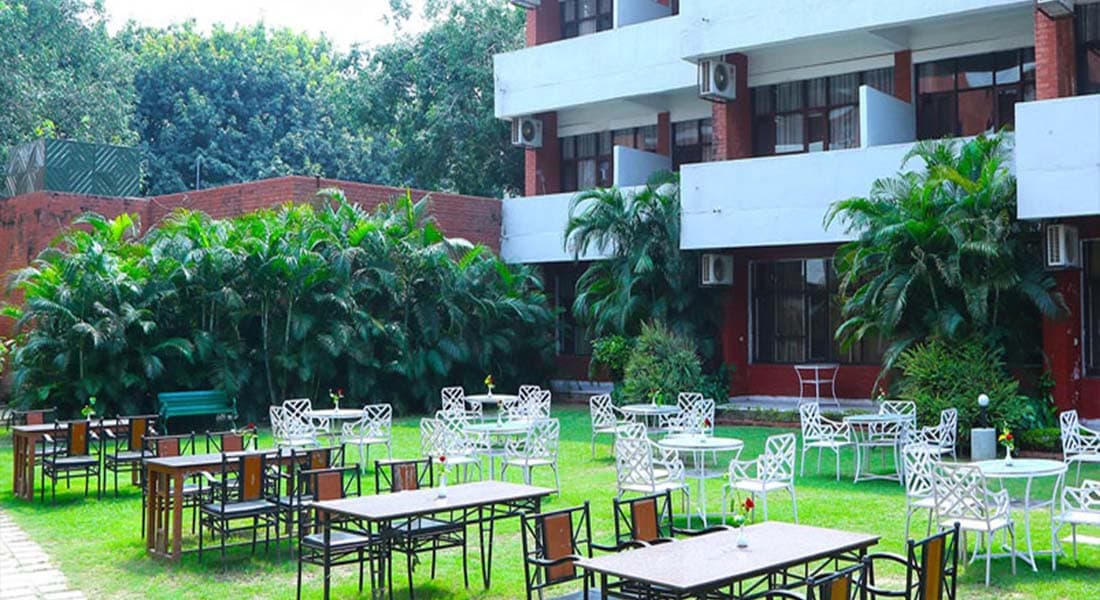 venue-img