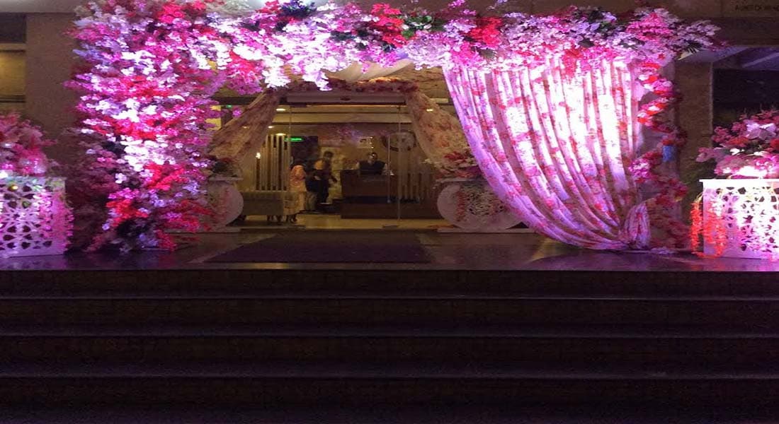 venue-img