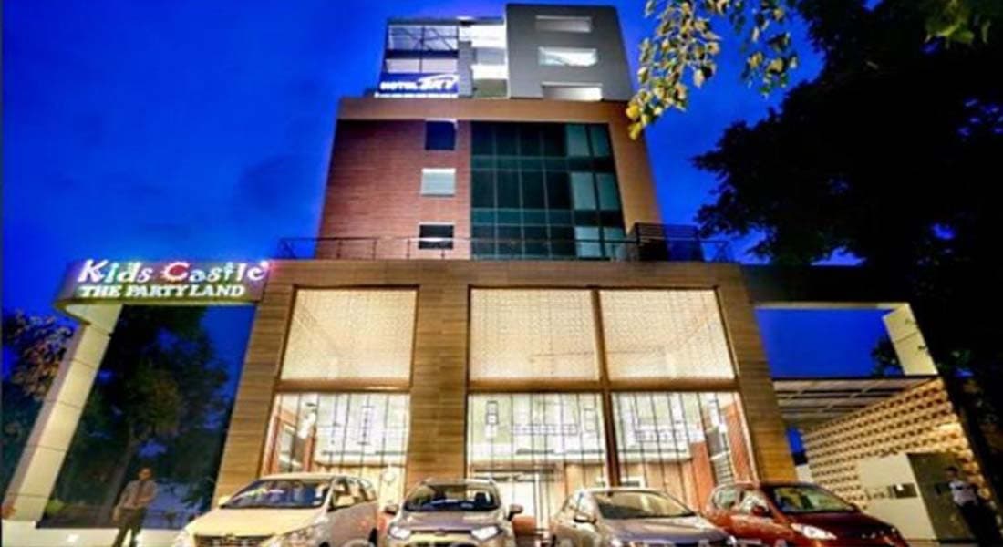 Hotel Sky - Image 1