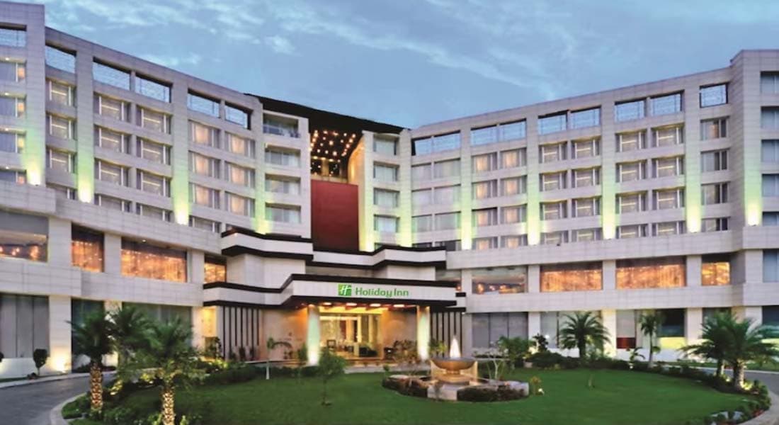 Holiday Inn - Image 1