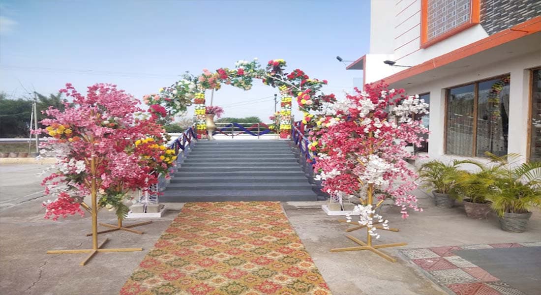 venue-img