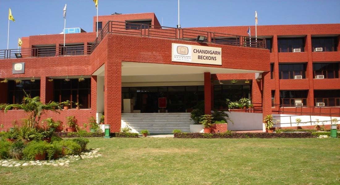 venue-img