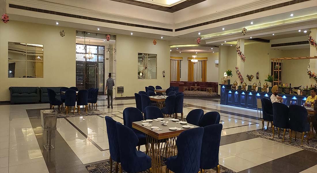 venue-img