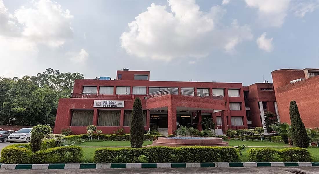 venue-img